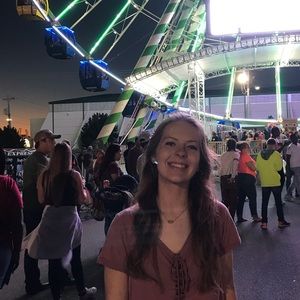 Meet your Posher, Stephanie